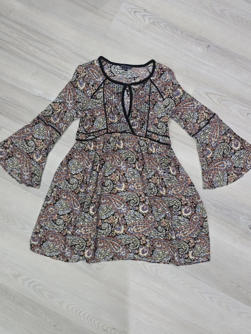 American Eagle Boho Paisley Velvet-Trim Mini Dress Bell Sleeves Size M
